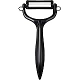 京セラ(Kyocera) セラミック ピーラー サビない お手入れ簡単 皮むき器 ブラック T字タイプ 軽く鋭い使い心地 切れ味が続く 金気をうつさない 除菌漂白 OK 日本製 CP-NBK(N)