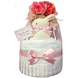 おむつケーキ オーガニック 出産祝い 人気 女の子 今治タオル マスコットガラガラ くまモチーフ付スタイ 赤ちゃん 内祝い 誕生日プレゼント ギフトセット (パンパースM19（1歳のお誕生日プレゼント