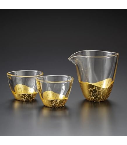 Amazon.co.jp: 能作 酒器セット ぐい呑み金箔2個 片口大金箔 : ホーム 