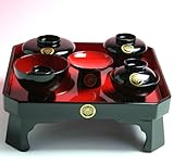 【家紋入り】漆塗り　黒内朱お食い初め食器セット【女の子用】―歯固めの石　白木祝い箸進呈　―【京の名工　蒔絵職人が描く】