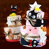 【おむつケーキ】魔女の宅急便のクロネコ“ジジ”の選べるおもちゃ　２段オムツケーキ！ガラガラジジ（座）　パンパースＭサイズ 大きいタオル(バスタオル フェイスタオル)