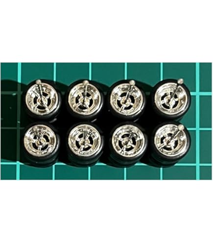 1/64 ミニカー 高質品なホイール 4台分セット 京極修様専用 1/64 ミニカー タイヤとホイール 4台分 5スポーク2
