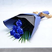ローズ　　5本　　　⓪②② Amazon.co.jp: 入学祝 花 青いバラの花束 5本 奇跡の花 神秘的な
