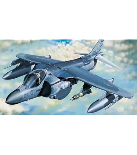 Amazon | トランペッター AV-8B ハリアーIIプラス 1/32 02286