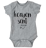 Heaven Sent新しい両親ChristianベビーギフトCute Funny Saying Onesieボディスーツ カラー: グレー