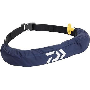 Daiwa ライフジャケット ブラック/イエロー　　ベンチクール　2回使用のみ Daiwa ライフジャケット ブラック/イエロー ベンチクール 2回