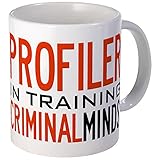 CafePress&nbsp;–&nbsp;プロファイラinトレーニングCriminal Minds&nbsp;–&nbsp;Uniq...
