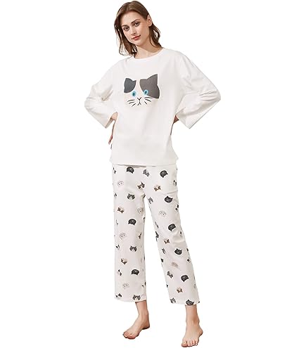 Amazon.co.jp: ANA ファーストクラス アメニティセット パジャマと