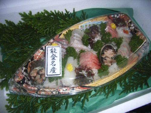 【石川県・能登半島の刺身盛り合わせ】！1番（2～3人前）鮮度そのまま！