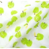 洗えば洗うほどやわらかくなる国産の３重ガーゼマルチケット (りんご柄)