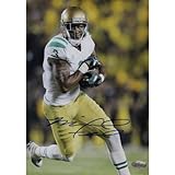NCAA Notre Dame Fighting Irishマイケル・フロイドRunning withボールホワイトジャージー署名垂直写真、8 x 10-inch