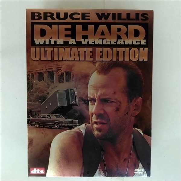 Amazon.co.jp: ダイ・ハード アルティメット・エディション [DVD