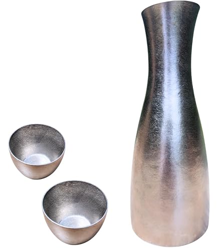 Amazon.co.jp: 稀少ジウジアーロ デザイン 白磁酒器 越後鶴亀 上原酒造