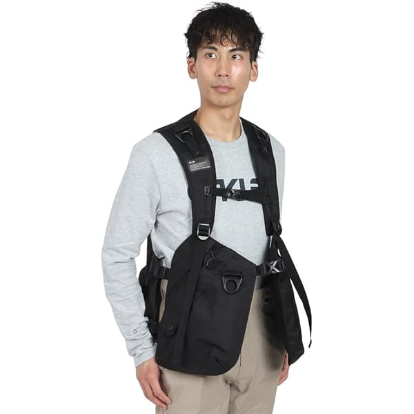 Amazon | [オークリー] FOA406155 LATITUDE FLEX VEST, (02E) BLACKOUT