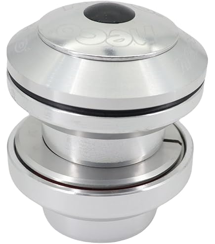 シルバー ヘッドセット ANIMA×ミドグラワイヤレスヘッドフォン。星街すいせいが