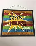 A Super Hero Sleepsここ男の子寝室木製壁Sign Little Boyインテリアデコレーション