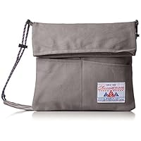 ユニークサコッシュ メンズ 40代 コーデ 人気のファッションスタイル