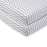 ベビーベッド用ボックスシーツ サテンのような肌触り 綿100% 2枚組 (Grey Chevron) [並行輸入品]