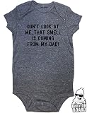 Daft Baby Look At Me。。。that smell Baby Onesieベビーシャワーギフト カラー: グレー