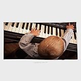 27.5 W x 11.8lインチカスタムコットンマイクロファイバーUltraソフトハンドタオルHappy子供時代と音楽Little Boy Child Kid Playing on theブラックデ