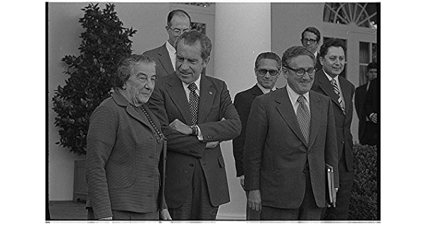 Amazon Photo イスラエル首相ゴルダ メイア リチャード ニクソン大統領 ヘンリー キッシンジャー 1973 キッチン用品 オンライン通販
