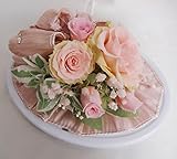 オーバルドームの中に花がギュッと詰まった壁掛けにもなるピンクのバラのアレンジ プリザーブドフラワー
