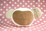 LOVE BABYさるシリーズ☆授乳枕（完成品）約21Ｘ24cm腕バンド付きオーガニックコットン＆刺繍入【申年　出産祝】