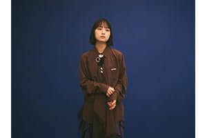 【Amazon.co.jp限定】大人になったら[クレヨンしんちゃん限定盤] - TOMOO(メガジャケ(DEAR MYSTERIES HALLTOURライブフォト使用)付)