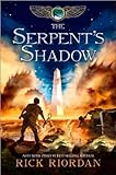 The Serpent's Shadow (Thorndike Press Large Print Literacy Bridge Series)