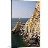 David R。プレミアムシックラップキャンバス壁アート印刷題名のLa Quebrada Cliff Divers、La Quebrada inアカプルコ、Guerrero、メキシコ 32" x 48