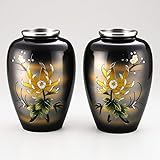 Amazon 仏壇屋 滝田商店 仏壇用花瓶 お盆用花瓶 アルミ製 太夏目型 菊四君子彫金入り 6号 一対 高さ17 5cm 胴径12 5cm お盆 用品 仏間用花瓶 初盆 新盆 にきれいなお花をお供えする花瓶です 滝田商店発行 証明書付 花立 華瓶 オンライン通販