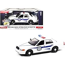 グリーンライト1/64 フォードクラウンビクトリア　インターセプター　パトカー グリーンライト 1/64 ミニカー 1998 FORD CROWN VICTORIA