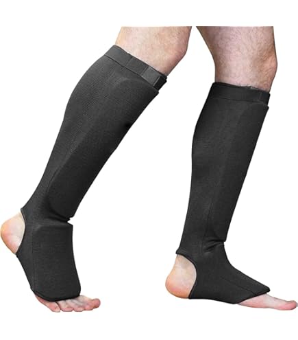 カーフガード【CALF GUARD】ムエタイ　キックボクシング　空手　レガース Amazon | ムエタイ レッグガード - ベーシックレッグガード