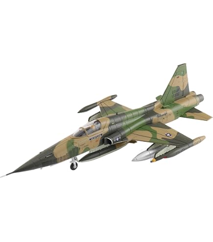 Amazon | ミニカー 1 72 EA-18G グラウラー ”VAQ-131 生来の決意作戦