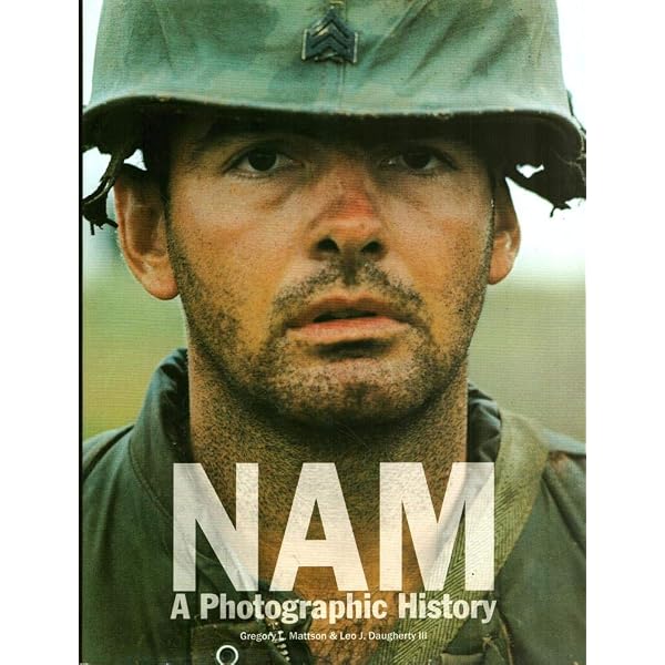 Vietnam: A Complete Photographic History - | 9781579124076