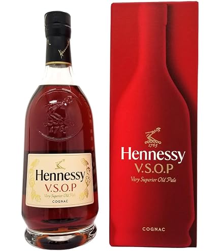 Amazon.co.jp: クルボアジェ VSOP 箱付き 40度 1000ml : 食品