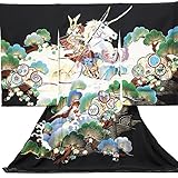 【紋入れ付き】【お宮参り着物】【黒地系 白馬に騎乗する武者と松の柄】男の子 正絹 友禅【風呂敷プレゼント/ギフト対応】
