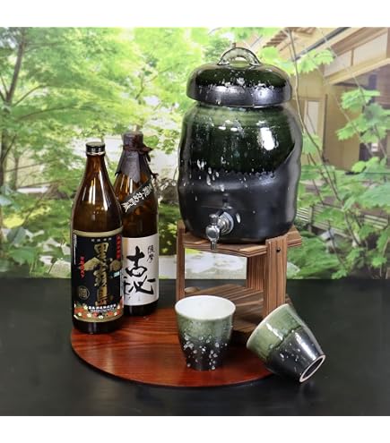 【常滑焼】黒市松焼酎サーバー　3L Amazon｜Hogdseirrs ヤマキイカイ 黒市松焼酎サーバー 3L (台付39cm