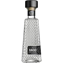 Amazon.co.jp: クエルボ1800 クリスタリーノアネホ 並行品 : 食品