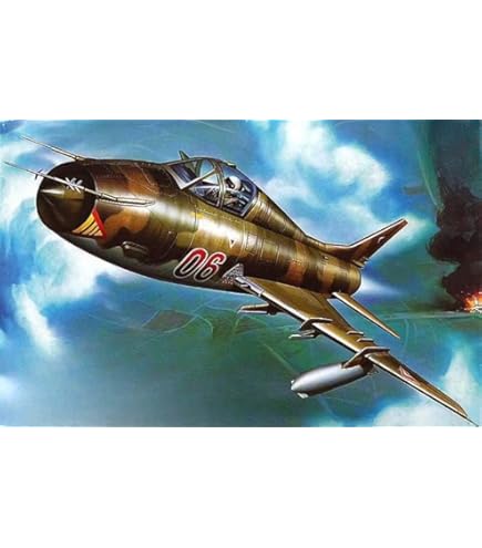 Amazon | トランペッター 1/144 Tu-16k10 バジャーC型 プラモデル
