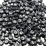 gresorth 900個ブラックラウンドアクリル文字ビーズホワイトアルファベットDIY手作りネックレス、子どもの教育4 x 7 mm