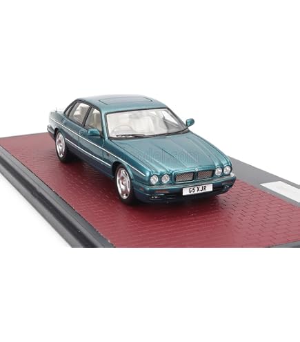 Amazon | MCG ジャガー ミニカー 1/18 JAGUAR XJ 3シリーズ 1979
