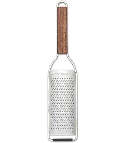 Amazon.co.jp: Microplane Masterシリーズ 木製ハンドル ステンレス