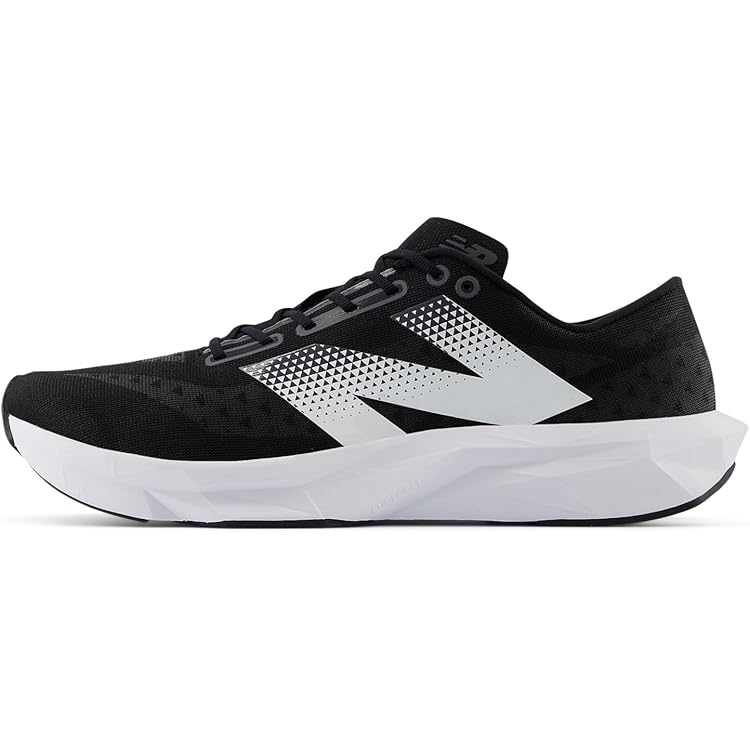 Amazon | [ニューバランス] ランニングシューズ FuelCell Pvlse v1