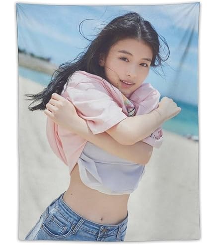 Amazon.co.jp: 出口夏希 写真集 水着 ポスタータペストリー