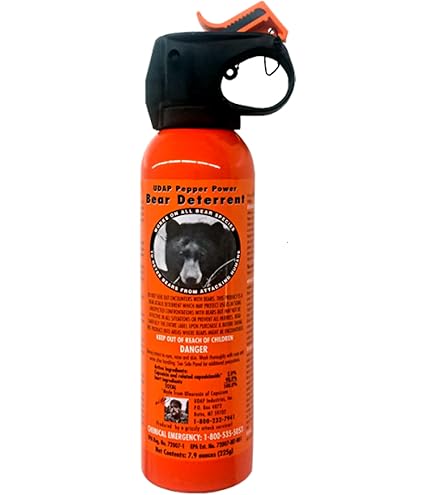 Amazon | 熊よけスプレー ベアアタック 専用ホルスター付 B5457 | 熊
