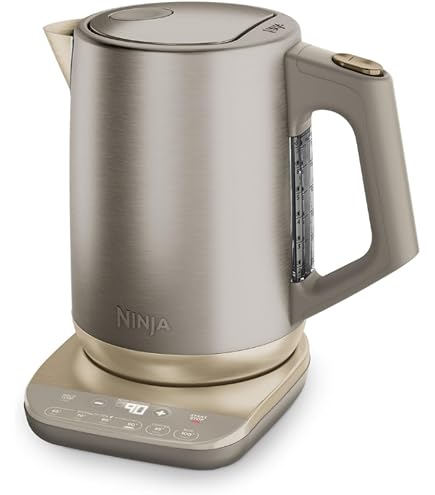 Fireside Grandma over Copper Kettle (small) 12113: Electric