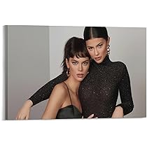 ケンダル・ジェンナーとカイリー・ジェンナー直筆サイン入り2Lサイズ写真 Amazon.co.jp: グーリーナーザー直筆サイン入り2Lサイズ写真