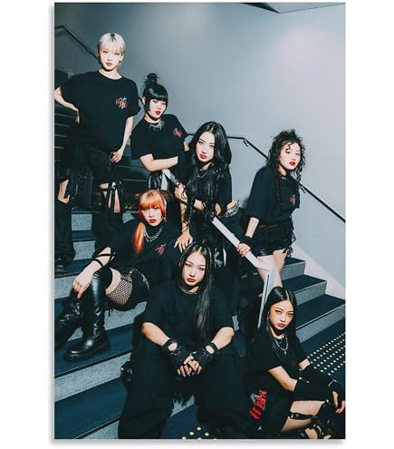 Amazon.co.jp: MINJI ミンジ NewJeans ニュージーンズ Official