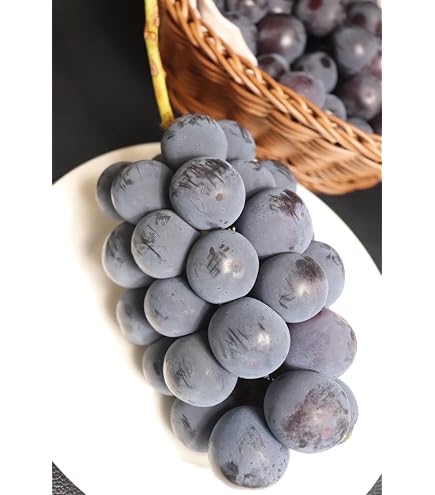 Amazon.co.jp: 悟紅玉（旧ゴルビー）赤葡萄 約800g～1kg 2房入り 贈答